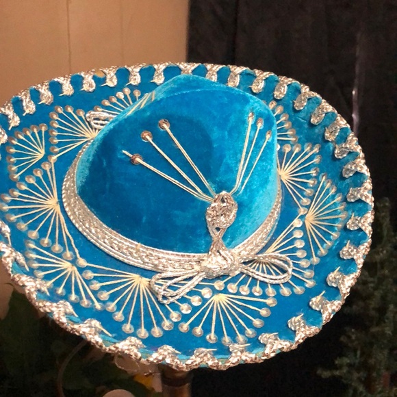 Salazar Yepez Hat - Picture 1 of 6